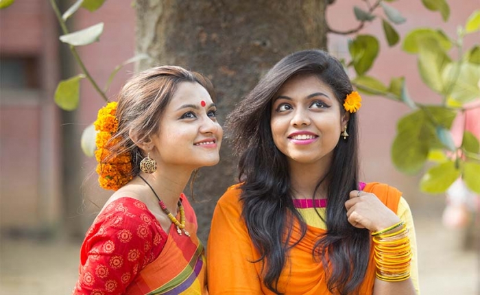 পহেলা ফাল্গুনে মেয়েদের সাজগোজ